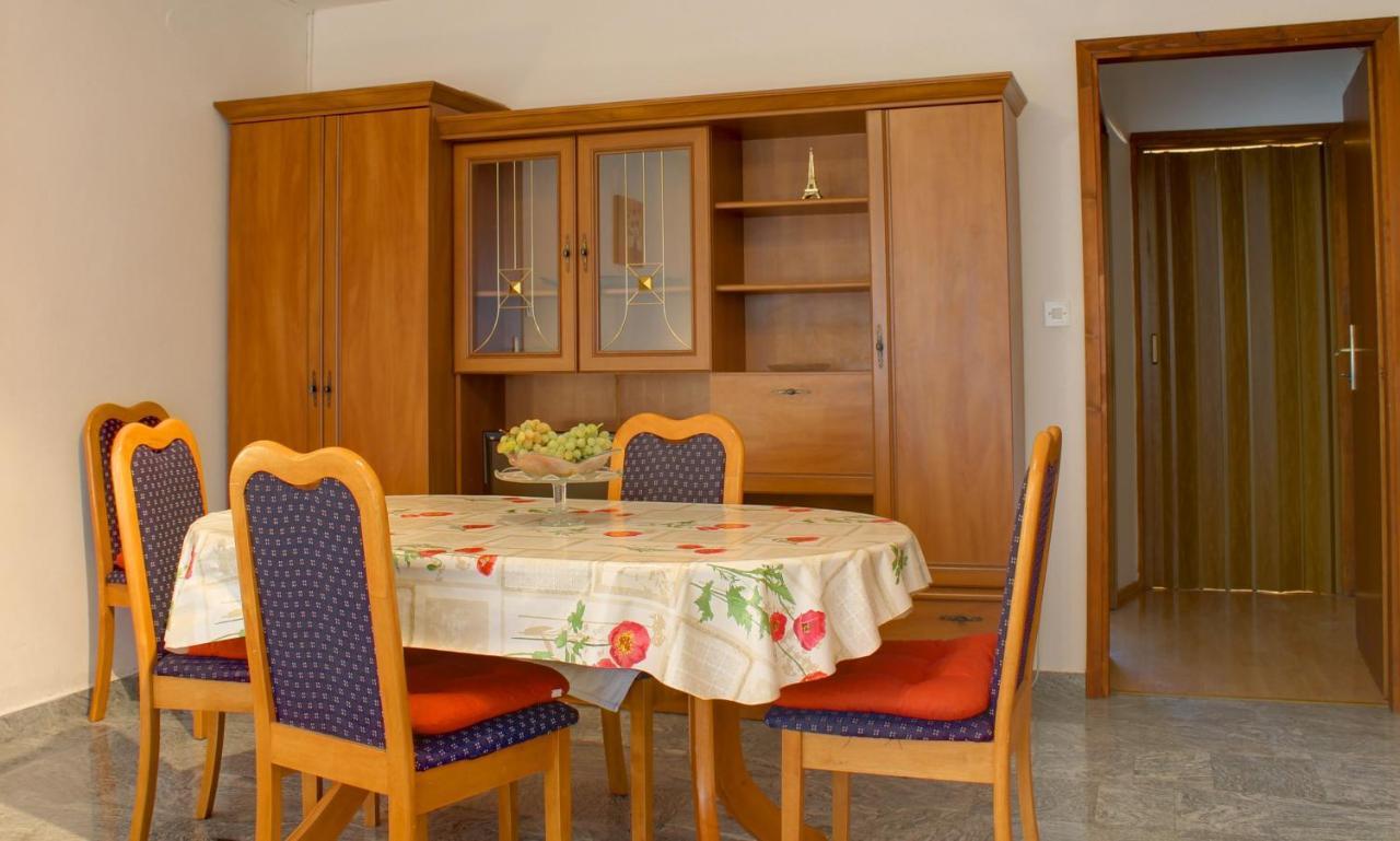 Apartments Sosic Rovinj Buitenkant foto